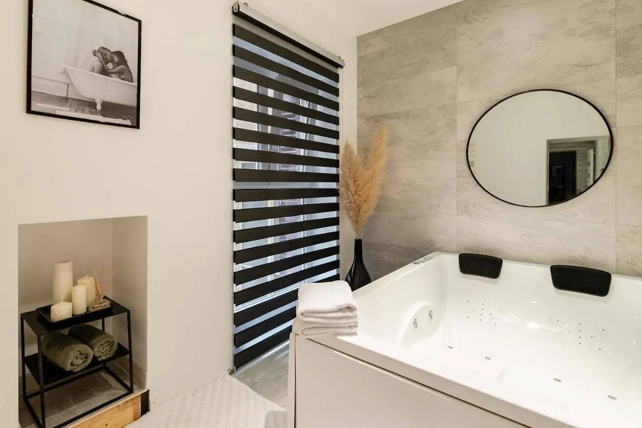 Majord'Home Spa - Les Nebuleuses - Suite Et Balneo Lyon