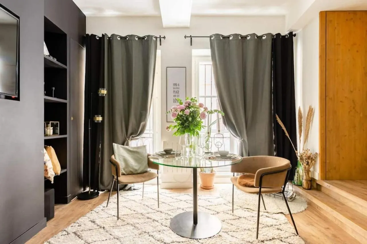 Apartment Majord'Home Spa - Les Nebuleuses - Suite Et Balneo Lyon France